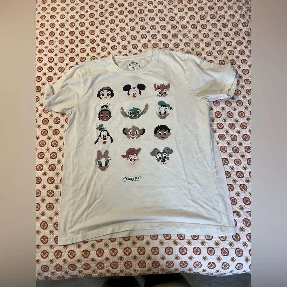 Disney 100 Years of Wonder Character Tee Size XL
